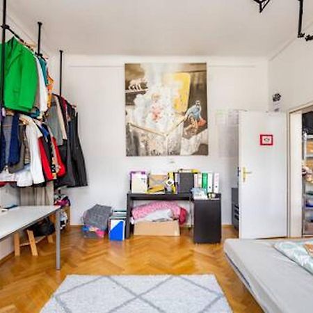 Fro-Media - Streetside Room 2 - Community Space Viena Exterior foto