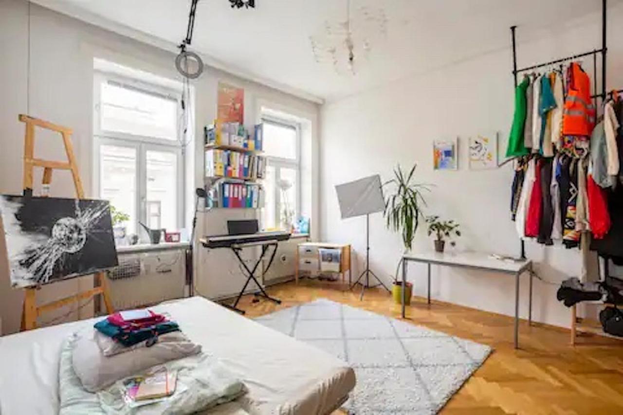 Fro-Media - Streetside Room 2 - Community Space Viena Exterior foto